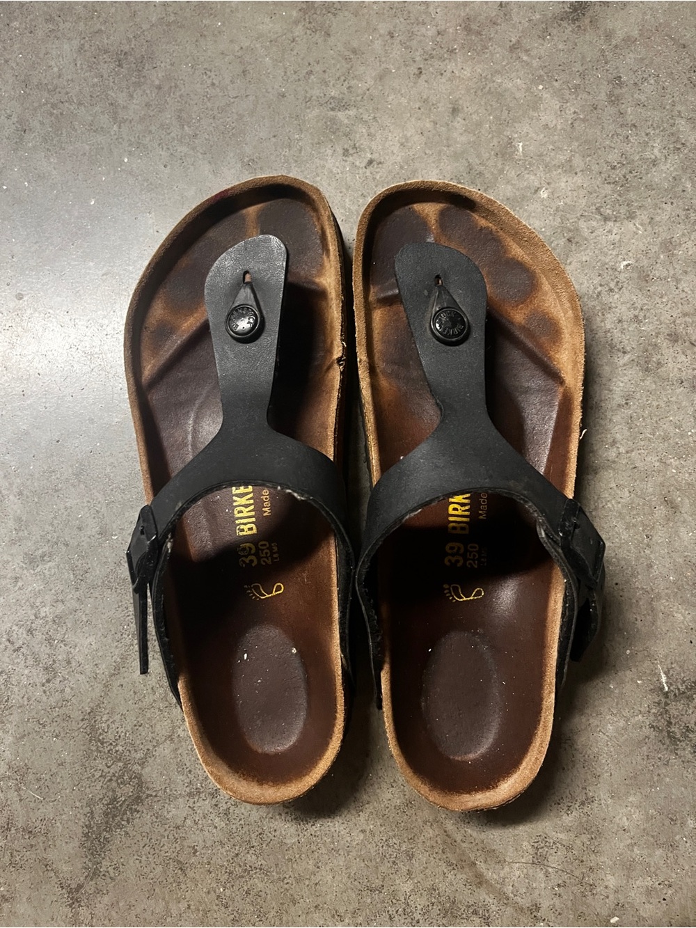 Black Gizah Women’s Birkenstocks